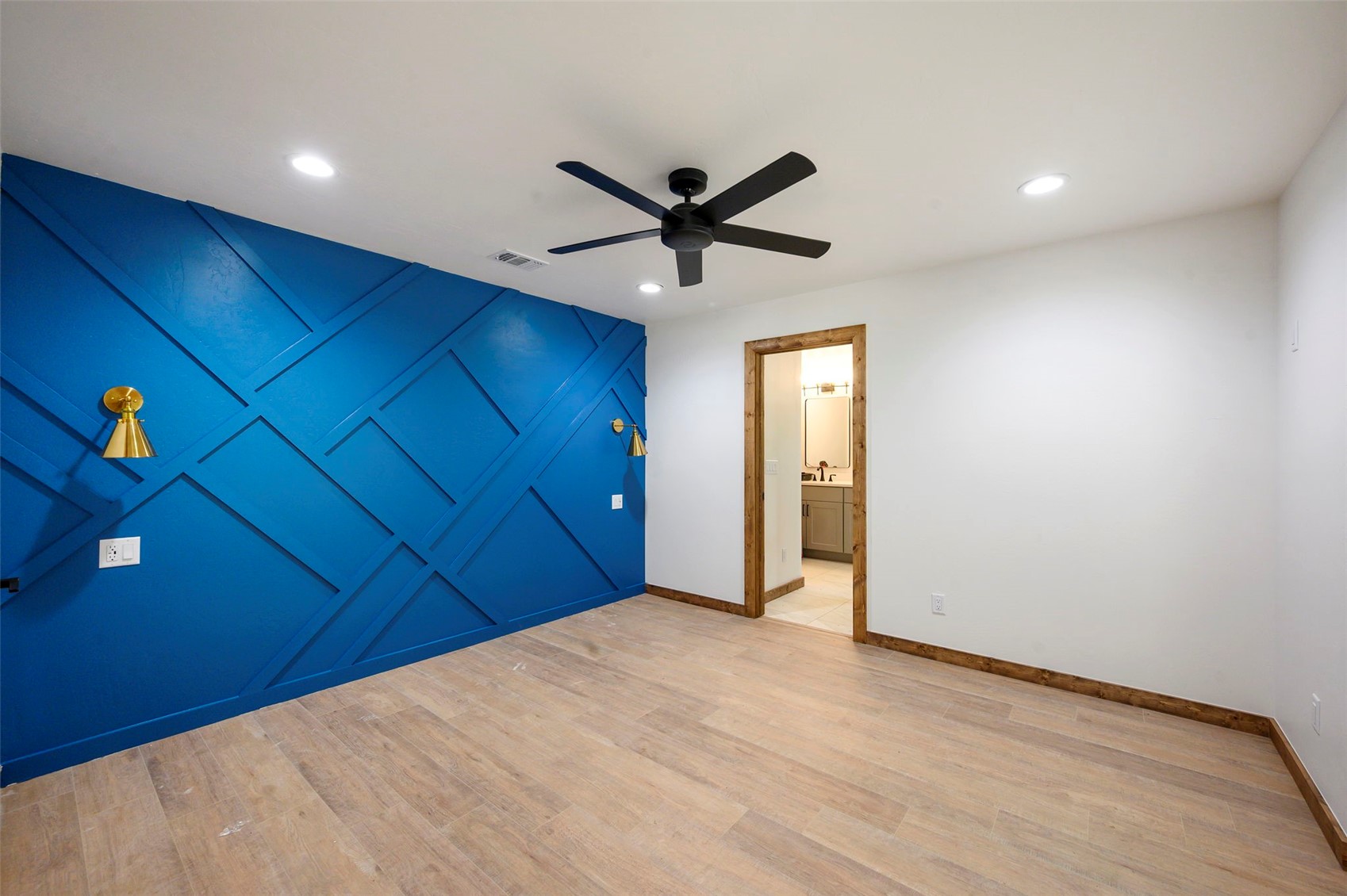 3557 Redhill ROAD