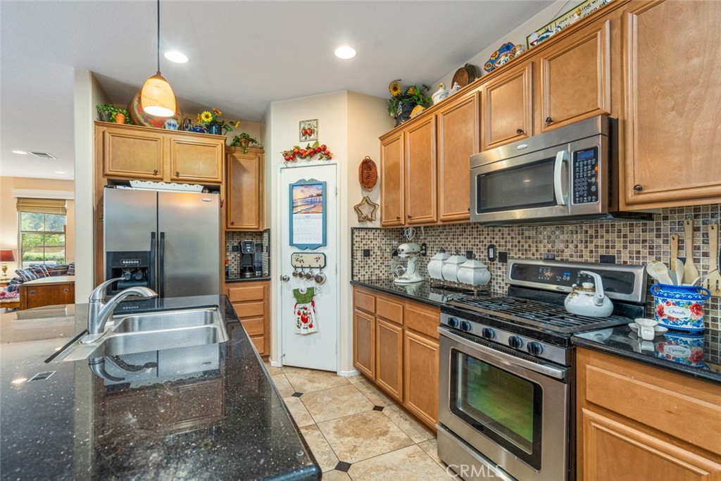 15723 Parkhouse Drive 9