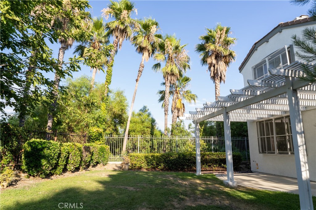 6158 N Kingsmill Court