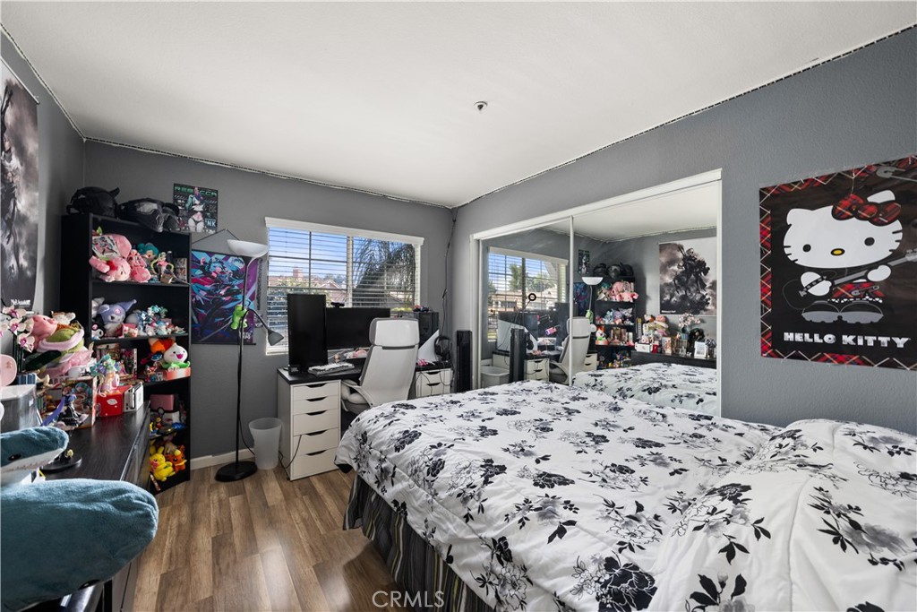 13703 Sunrise Street