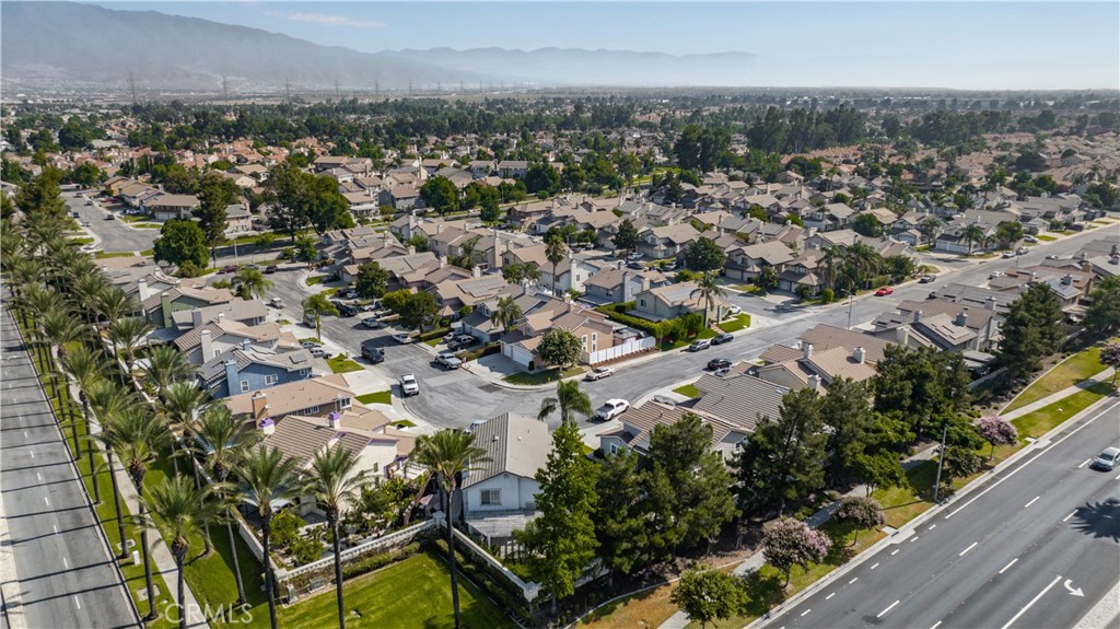 13703 Sunrise Street