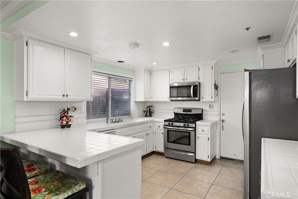 13703 Sunrise Street