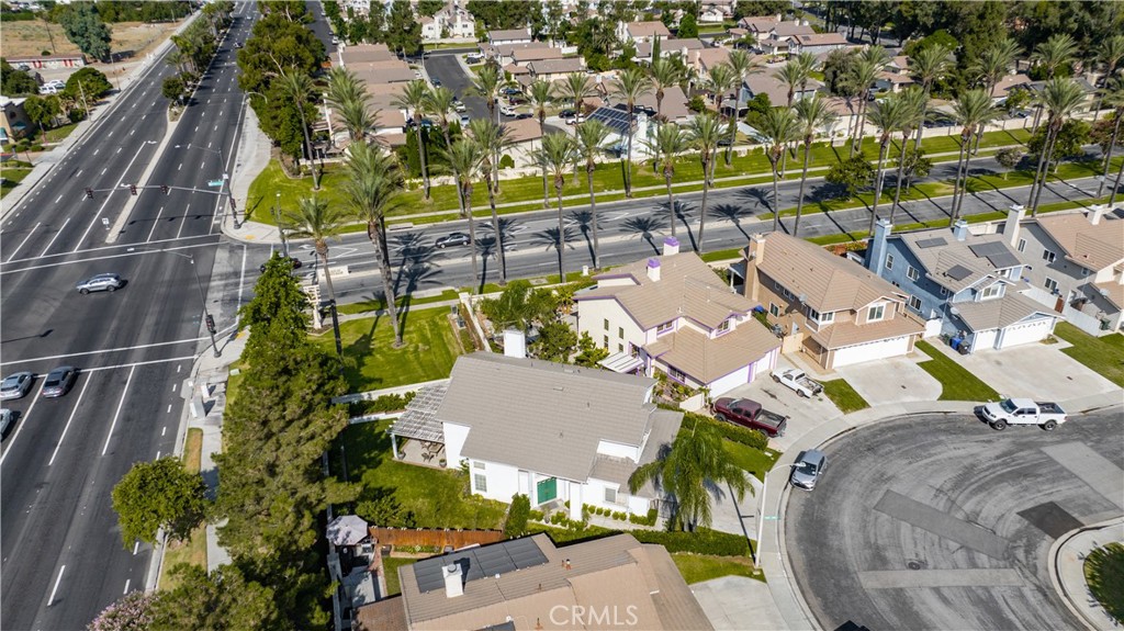 13703 Sunrise Street