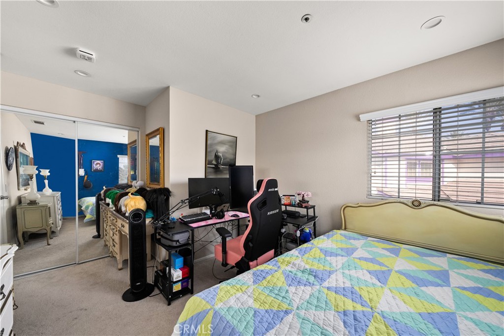 13703 Sunrise Street