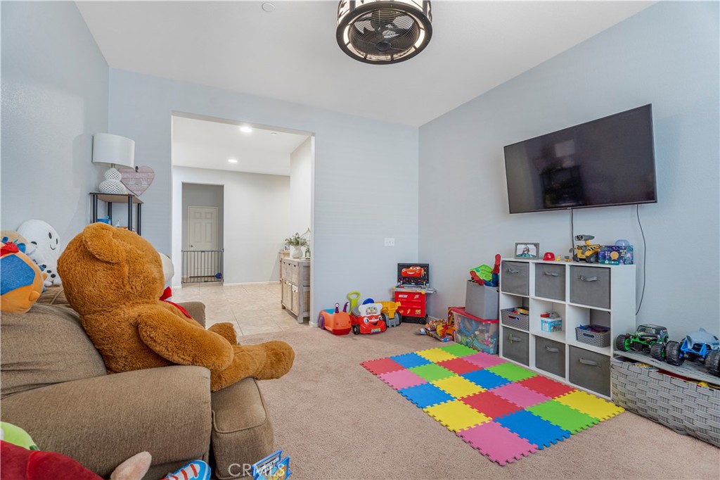 53002 Bantry Bay Street