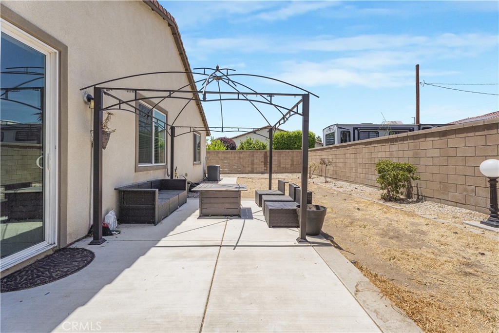 53002 Bantry Bay Street