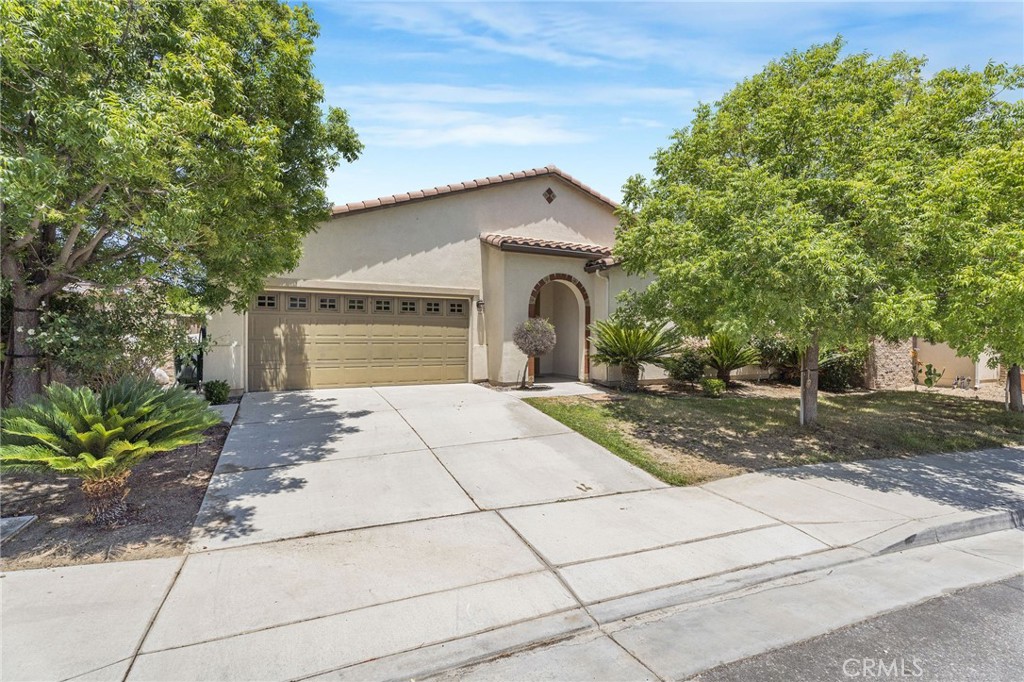 53002 Bantry Bay Street