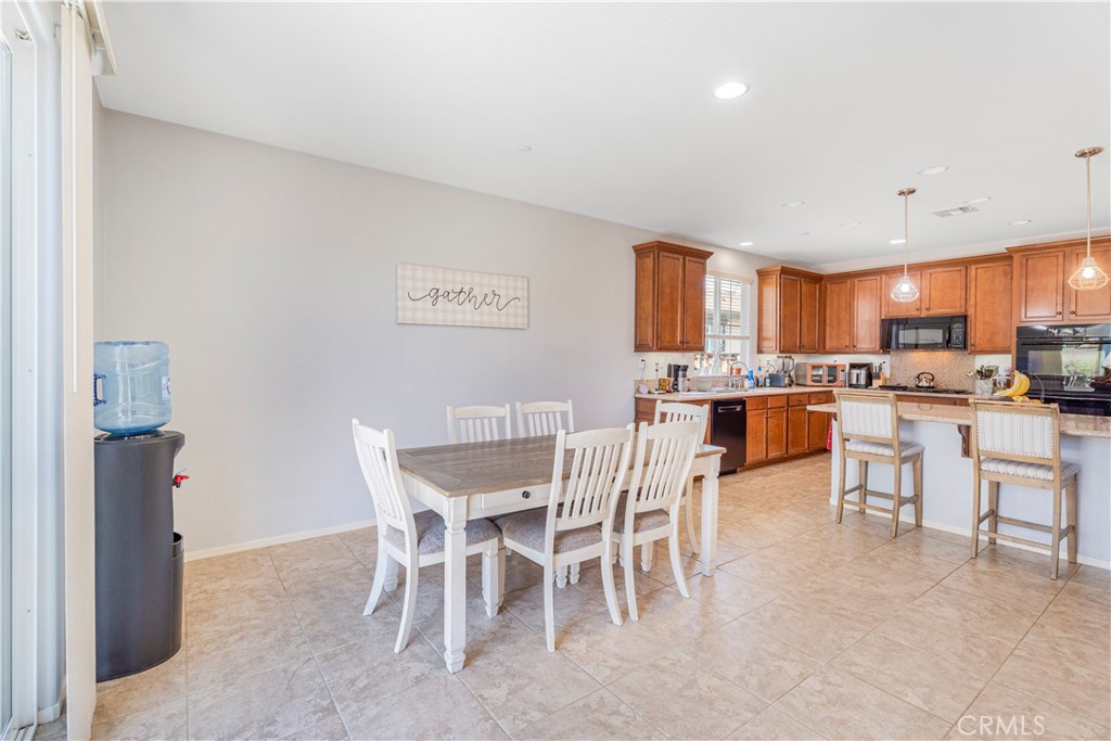 53002 Bantry Bay Street