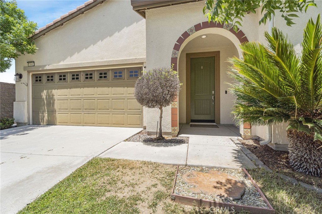 53002 Bantry Bay Street