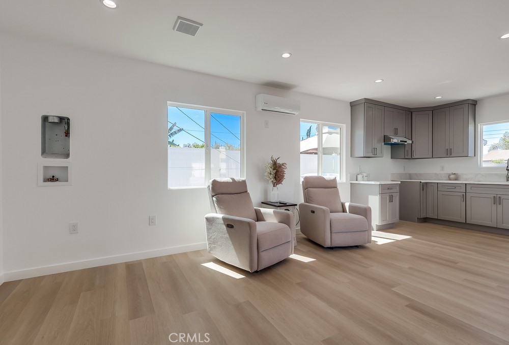 13112 Liggett Street