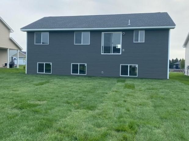 422 Bluebird Drive NW