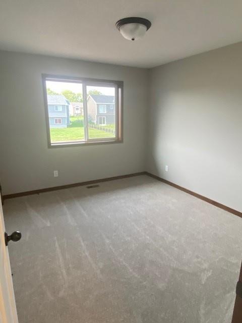 422 Bluebird Drive NW