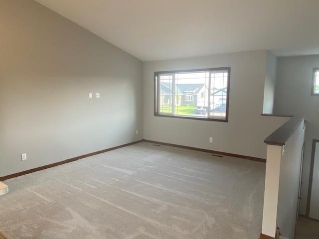 422 Bluebird Drive NW