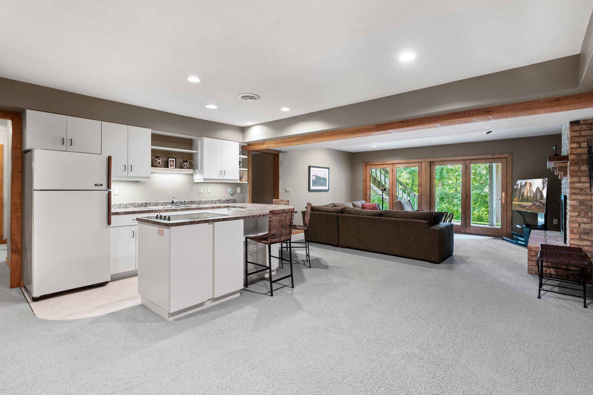 510 E Rum River Drive N