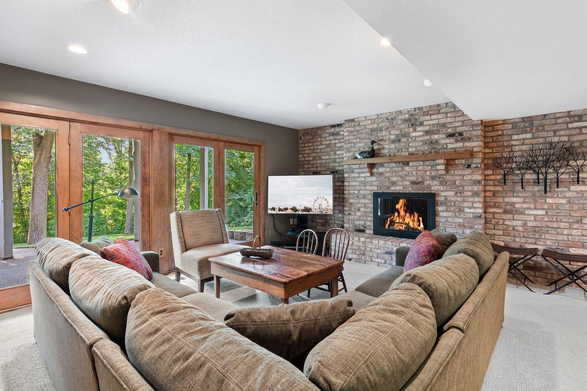 510 E Rum River Drive N