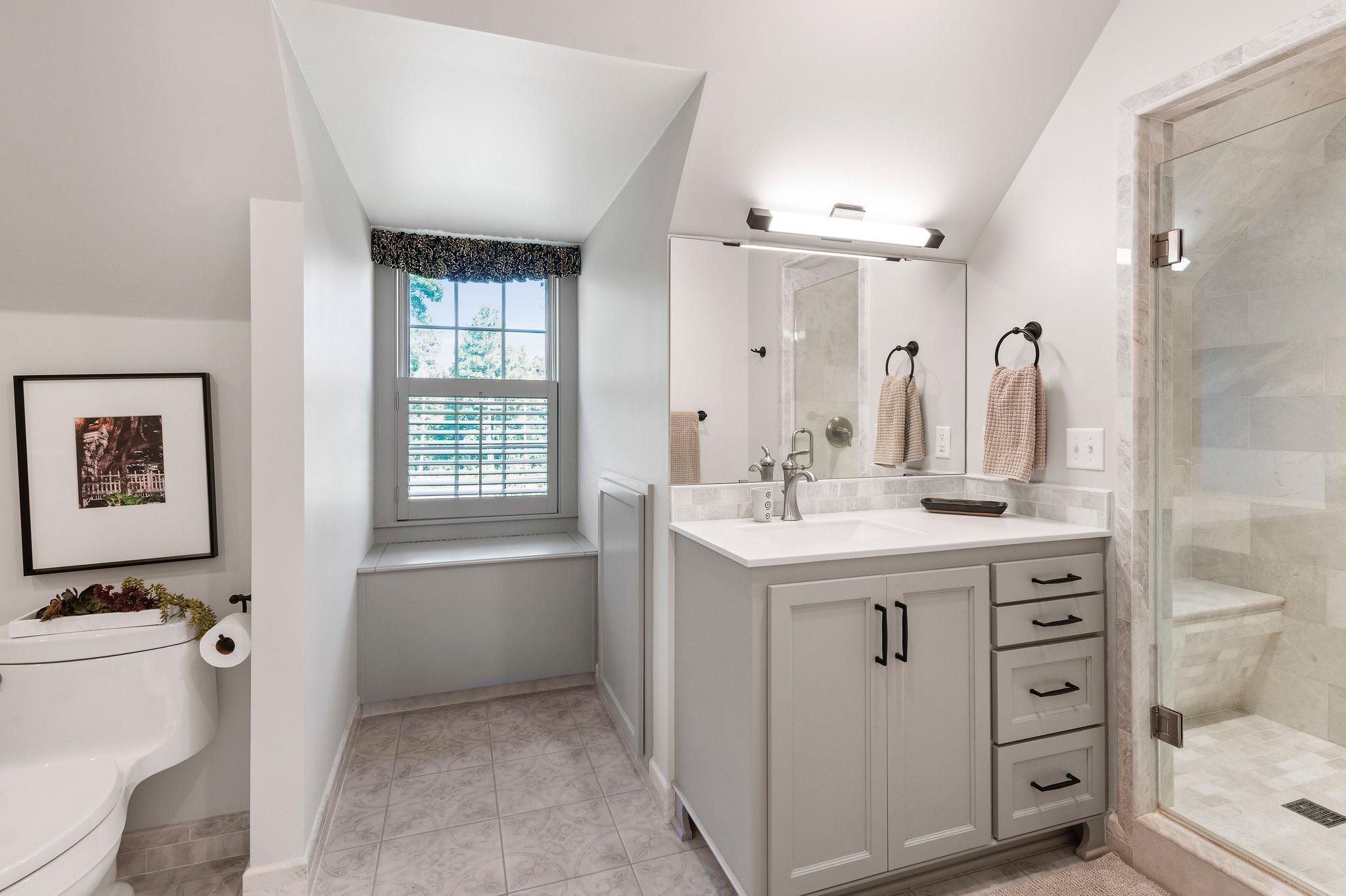 510 E Rum River Drive N