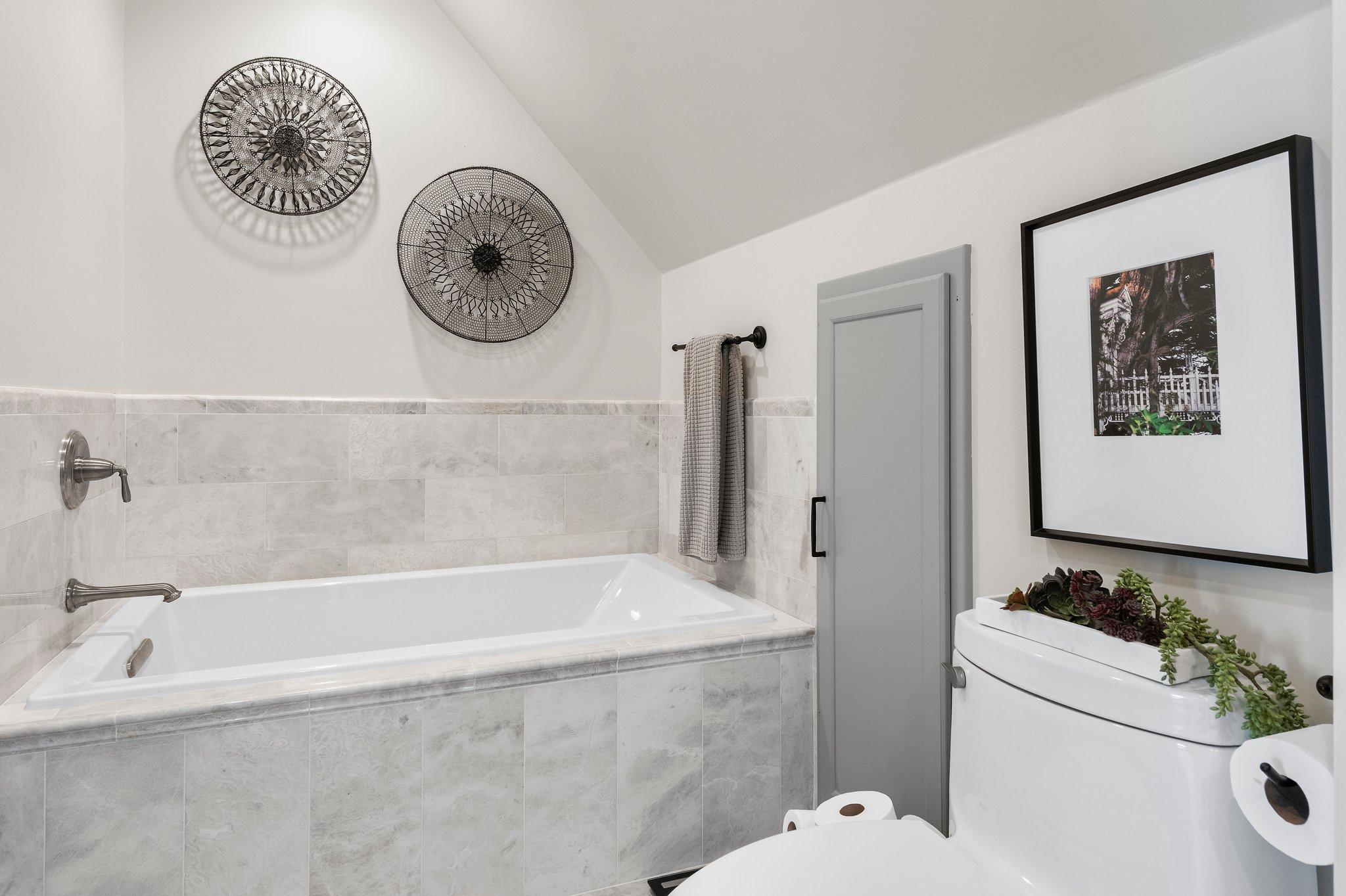 510 E Rum River Drive N