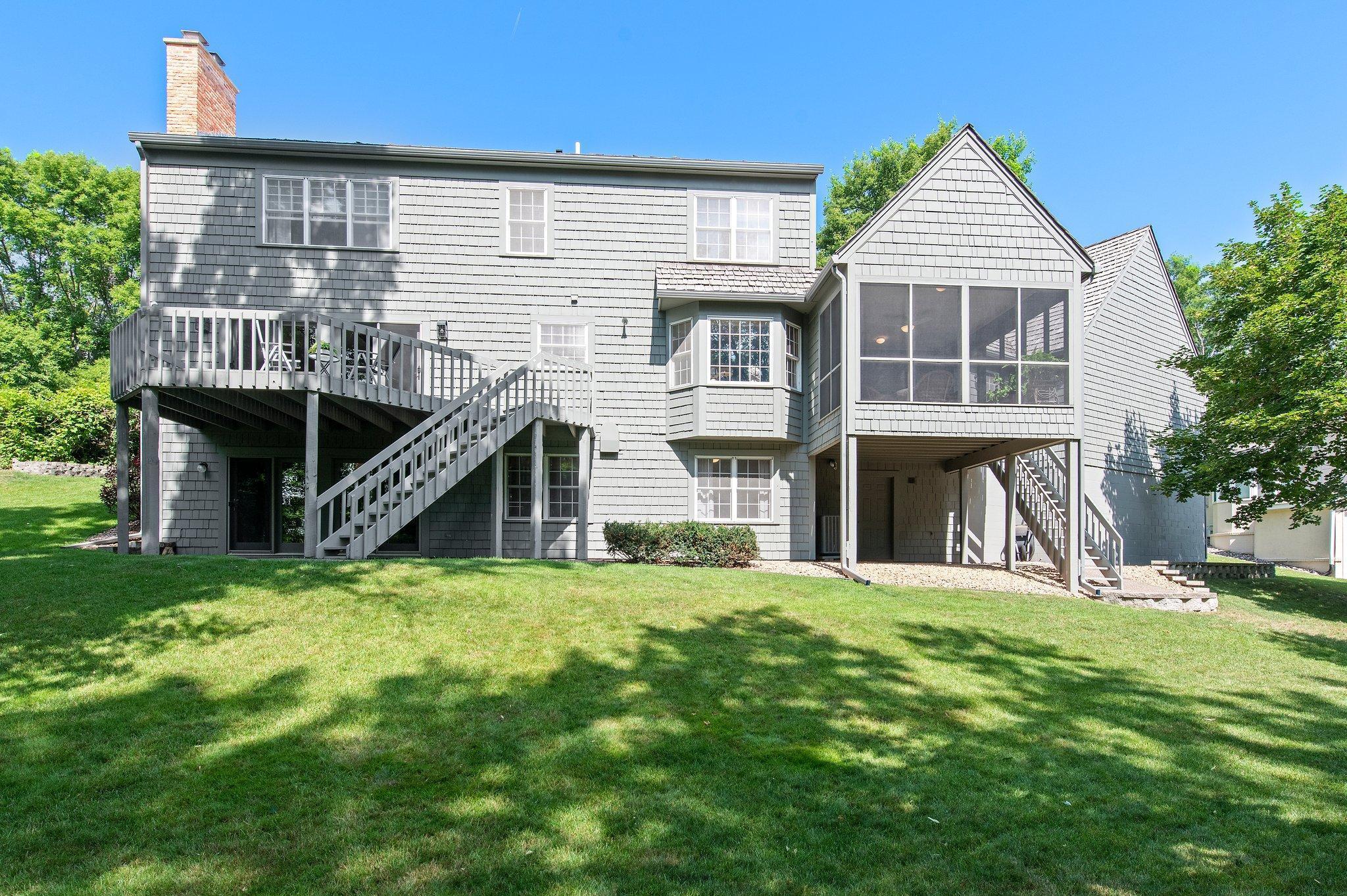 510 E Rum River Drive N