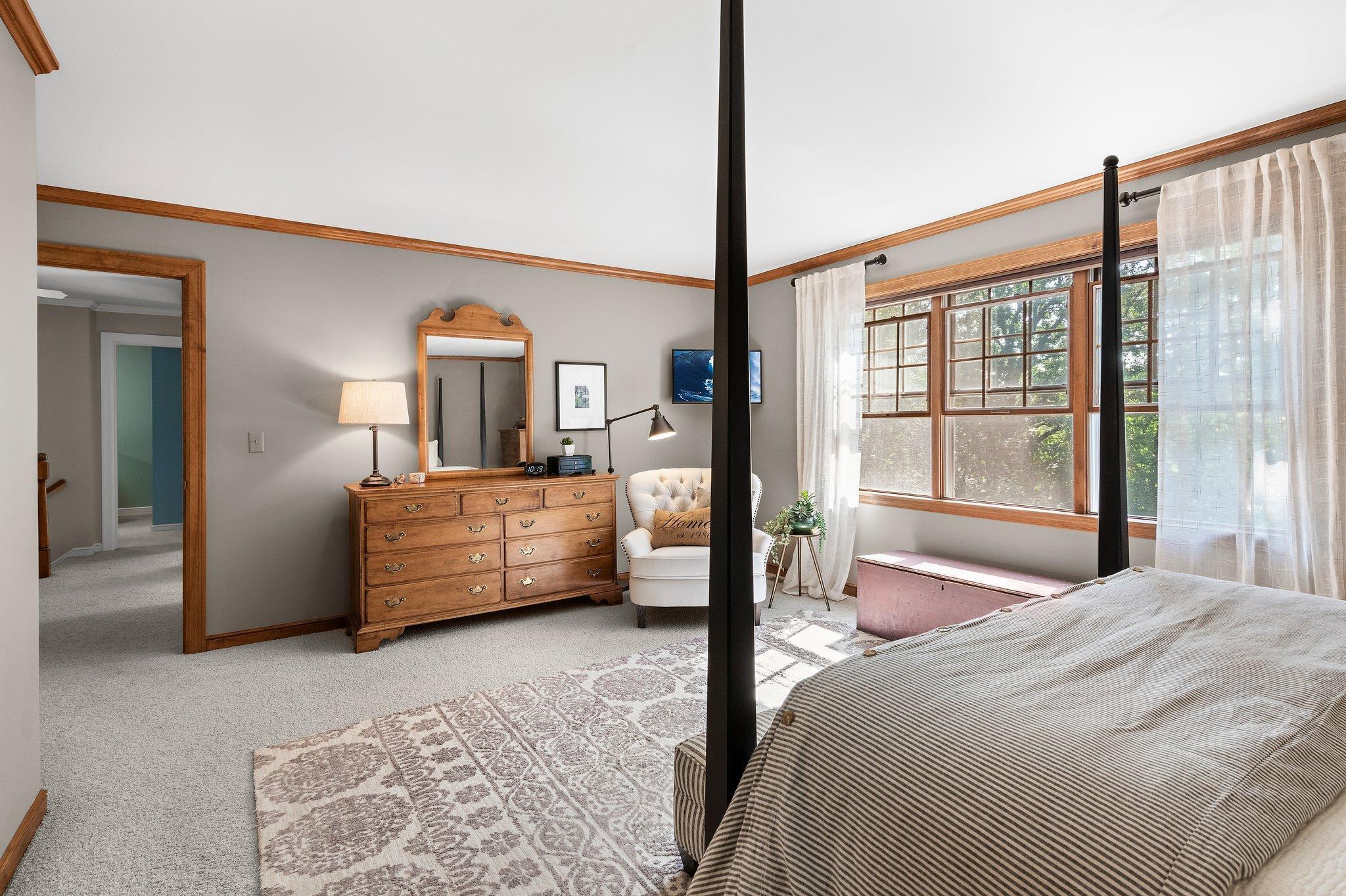 510 E Rum River Drive N