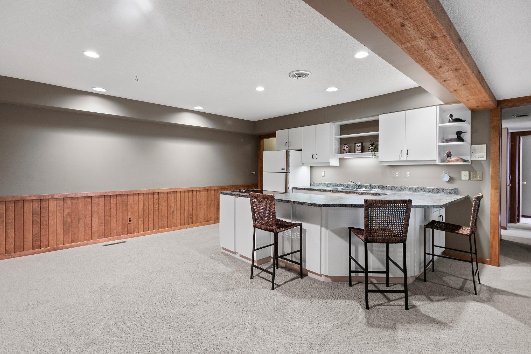 510 E Rum River Drive N