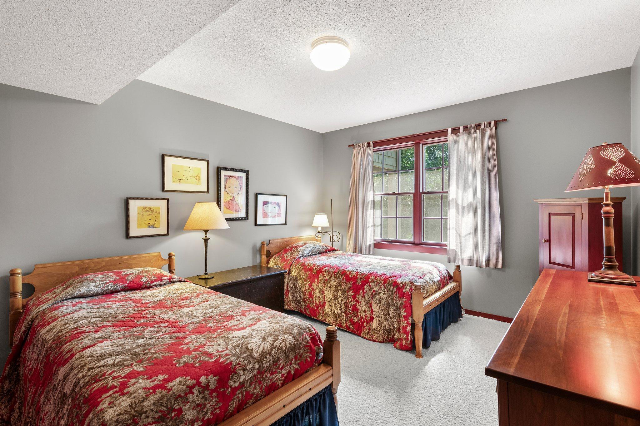 510 E Rum River Drive N