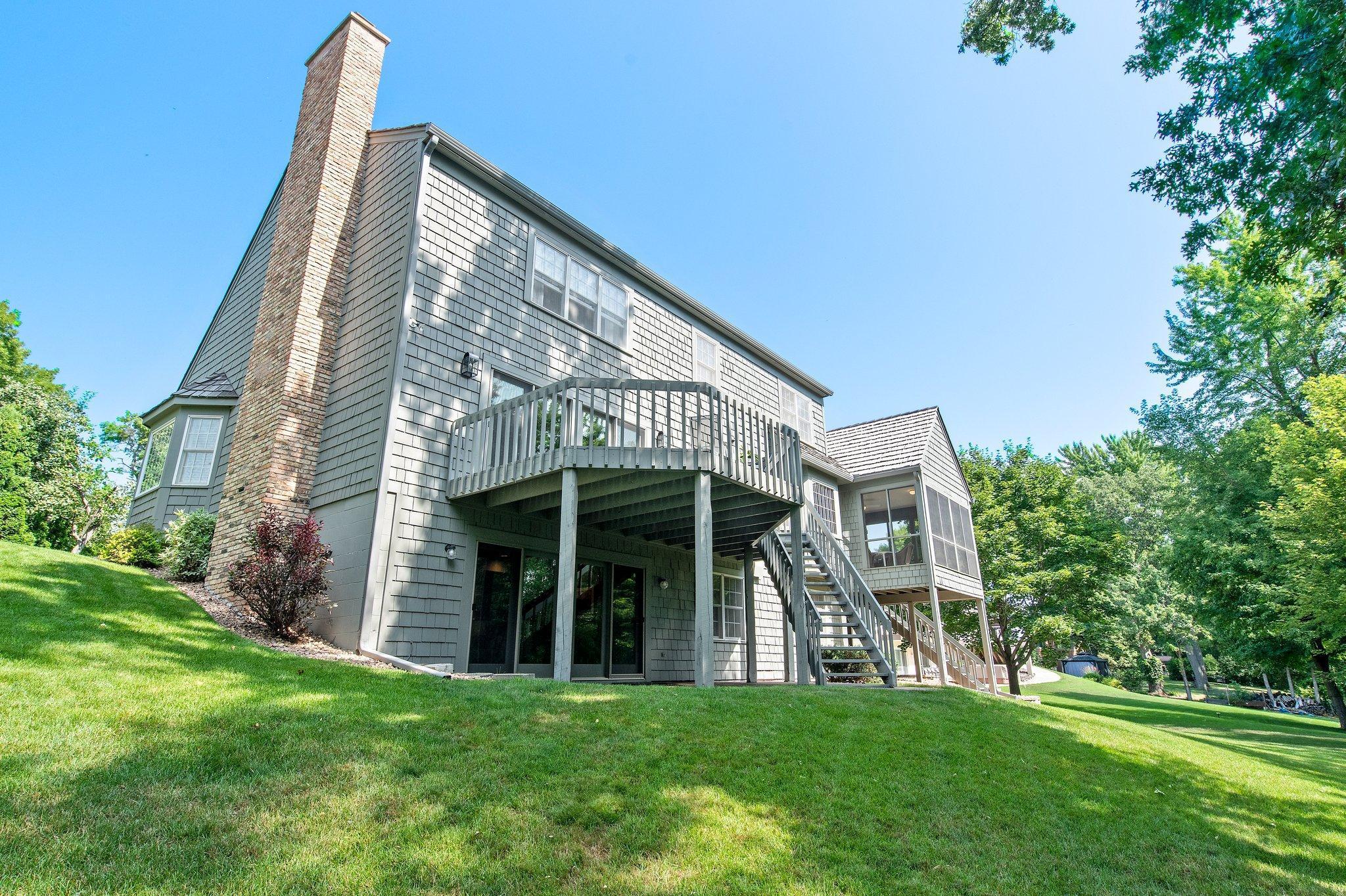 510 E Rum River Drive N