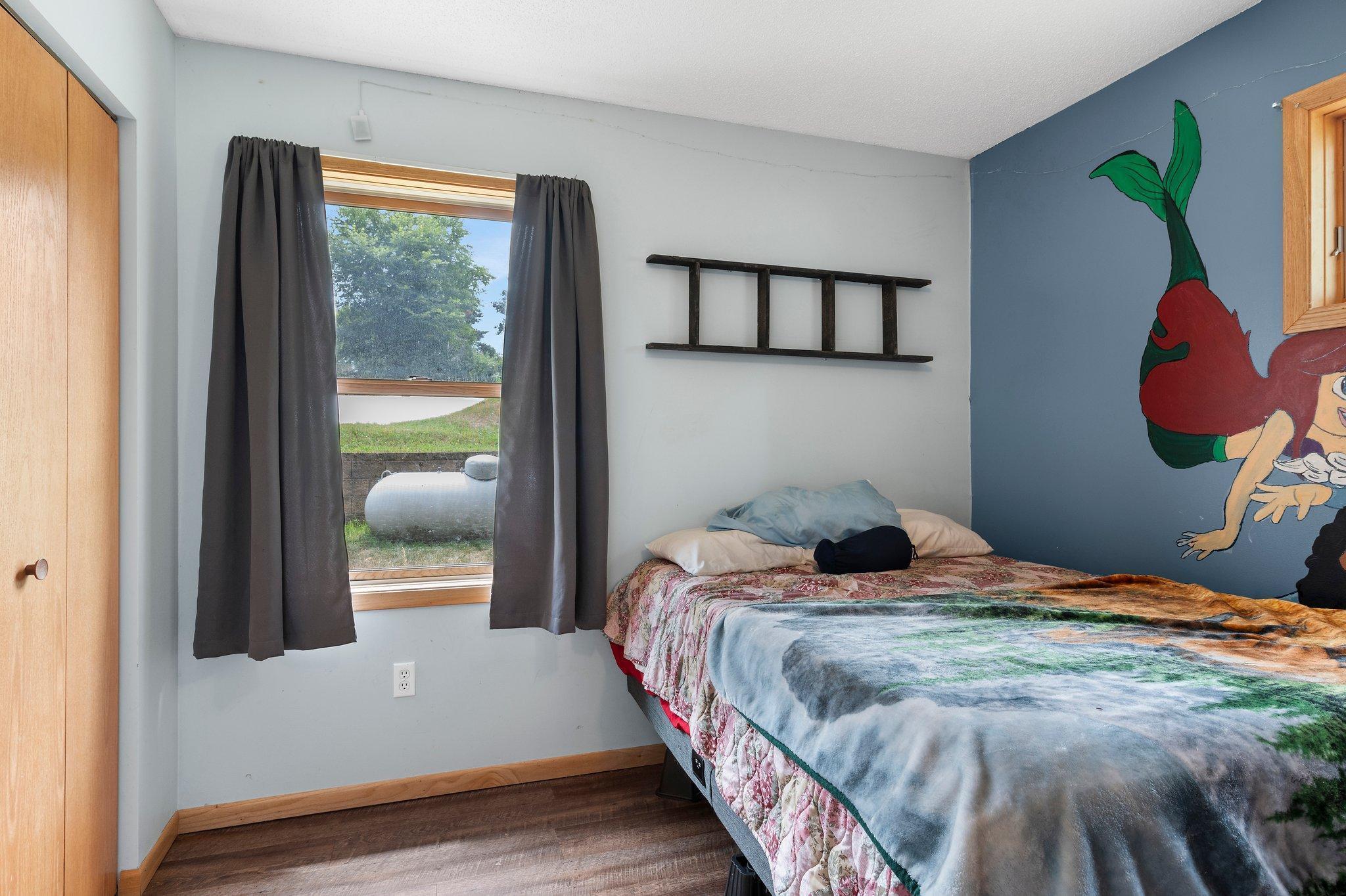 1994 Hammargren Road