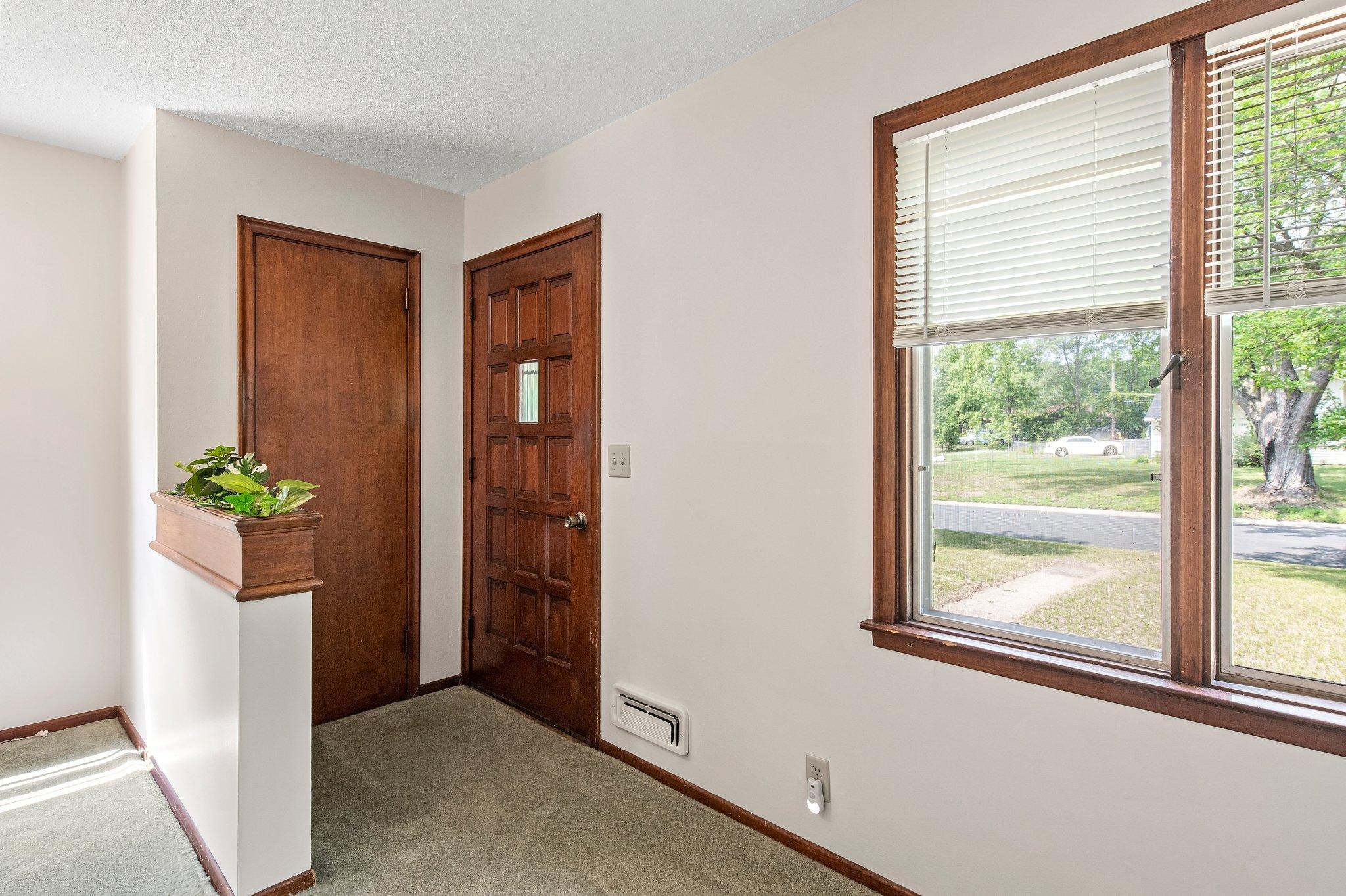 11201 Bittersweet Street NW