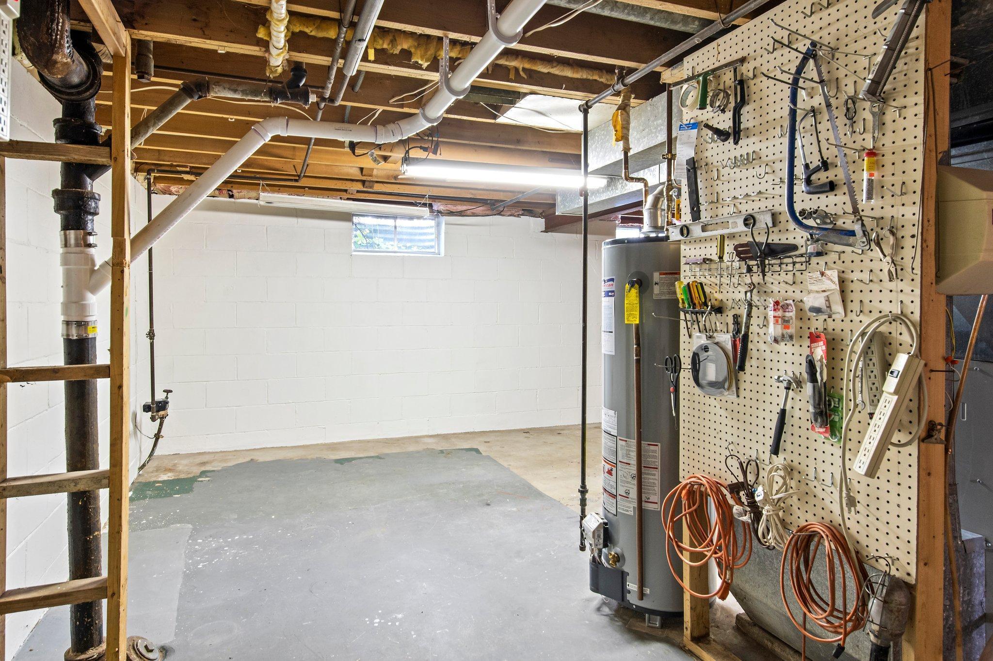 11201 Bittersweet Street NW