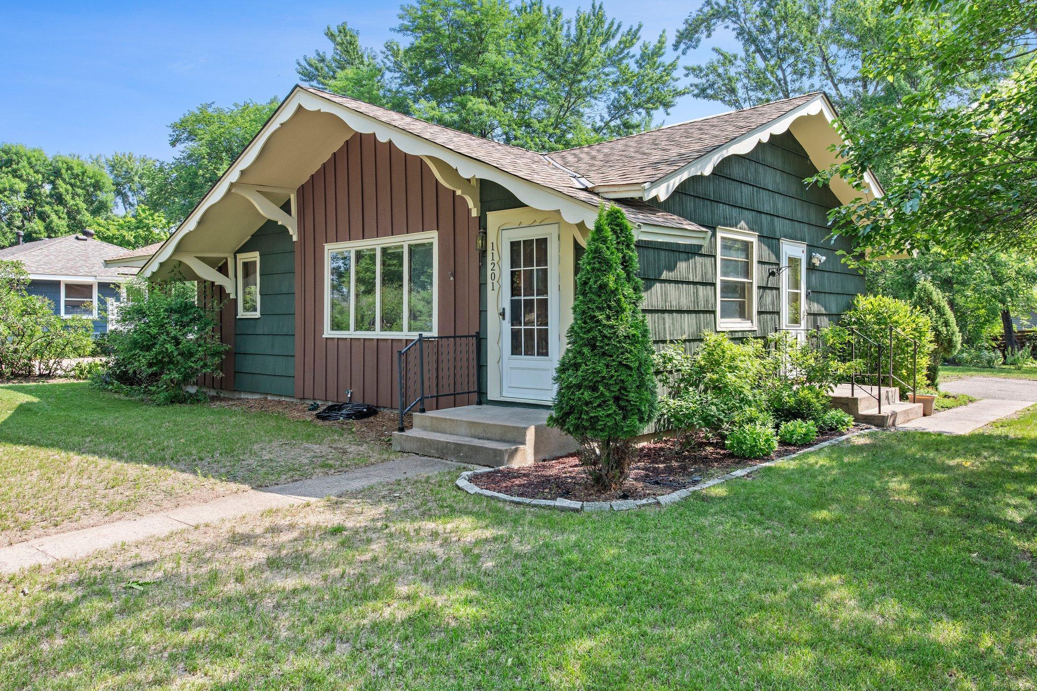 11201 Bittersweet Street NW