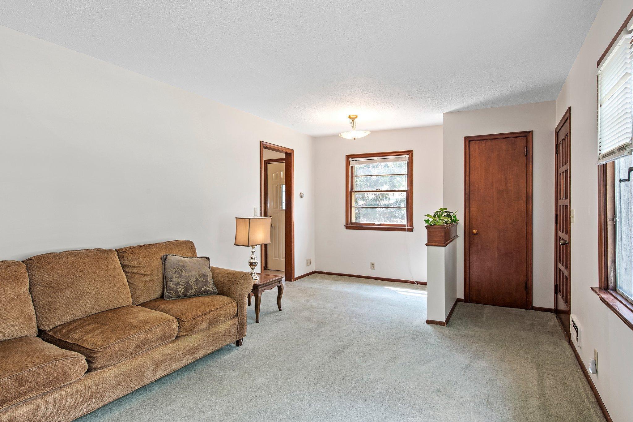 11201 Bittersweet Street NW