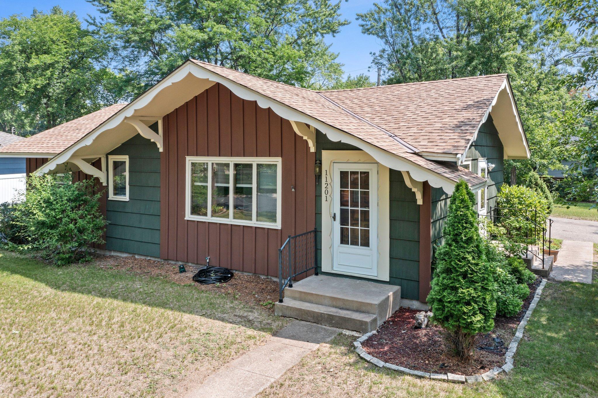 11201 Bittersweet Street NW