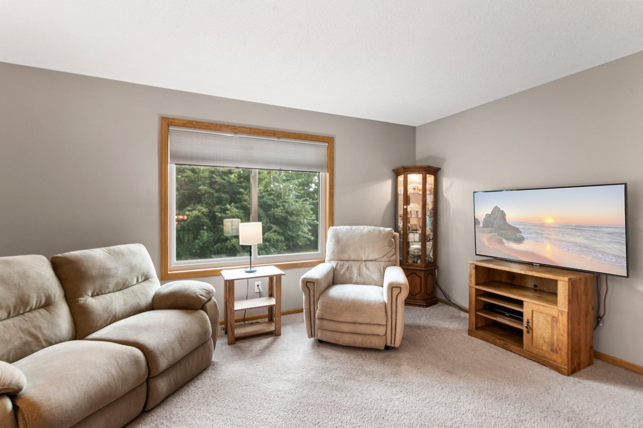 31787 Lakeway Drive NE