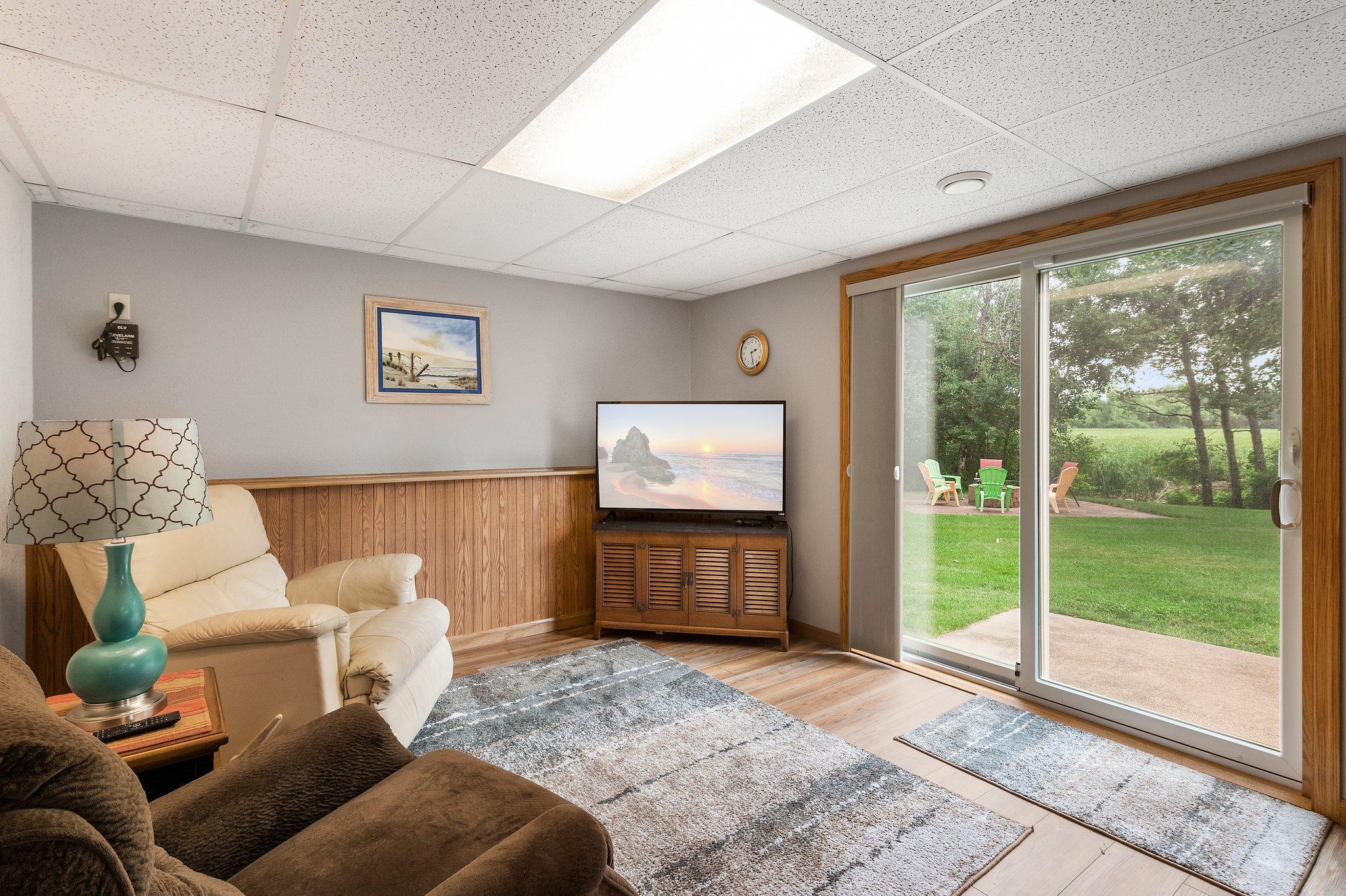 31787 Lakeway Drive NE