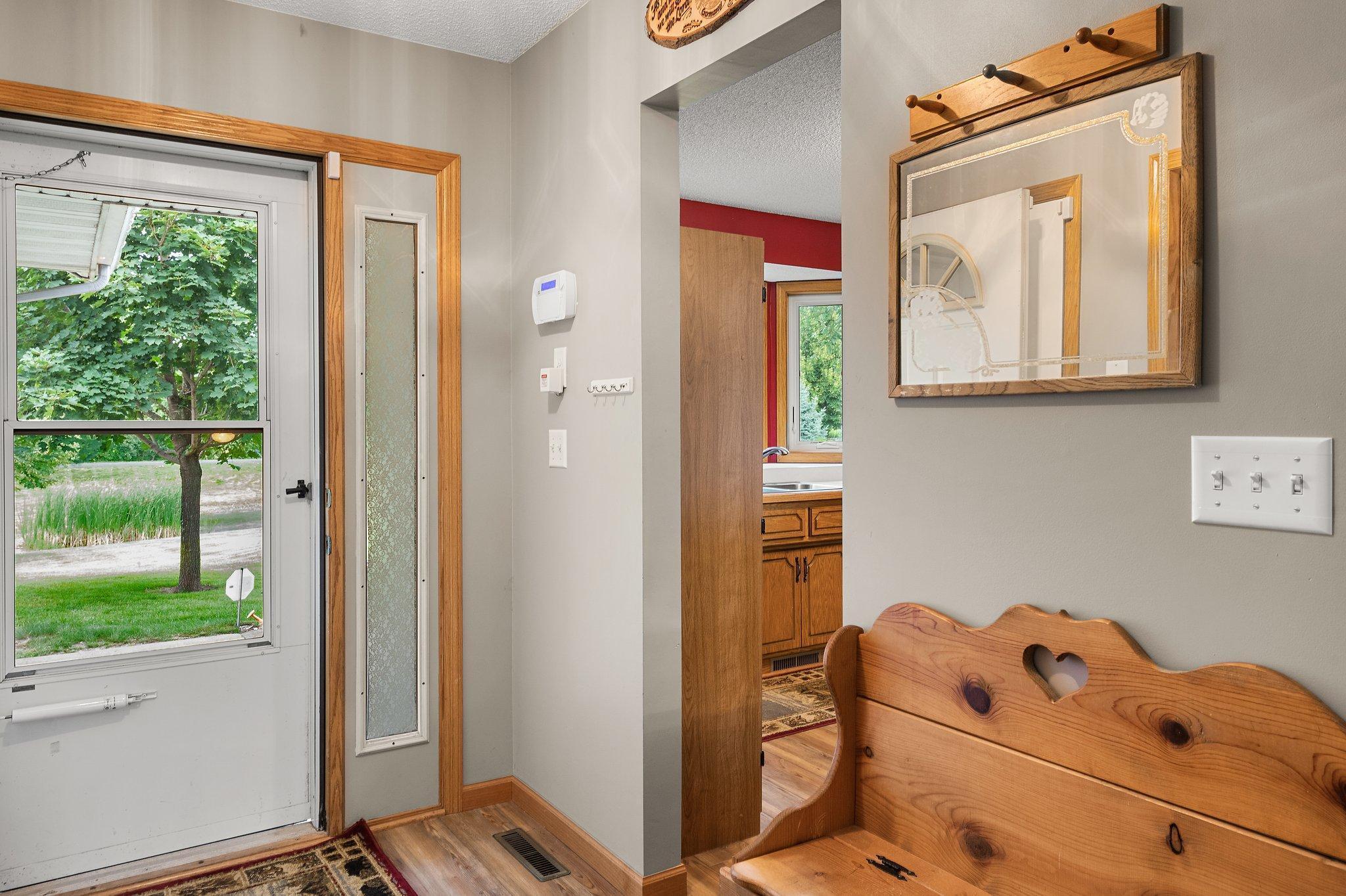 31787 Lakeway Drive NE