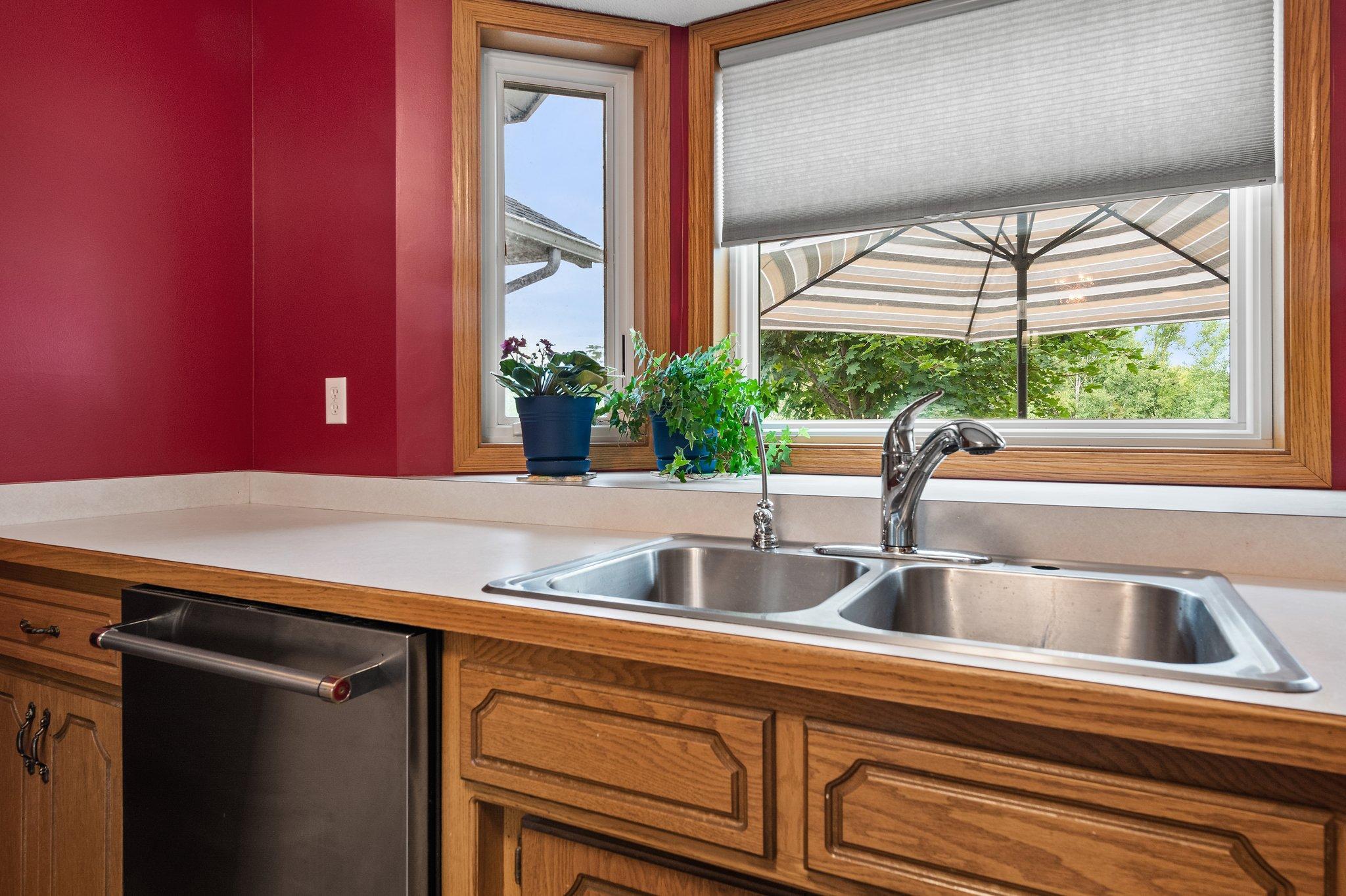 31787 Lakeway Drive NE