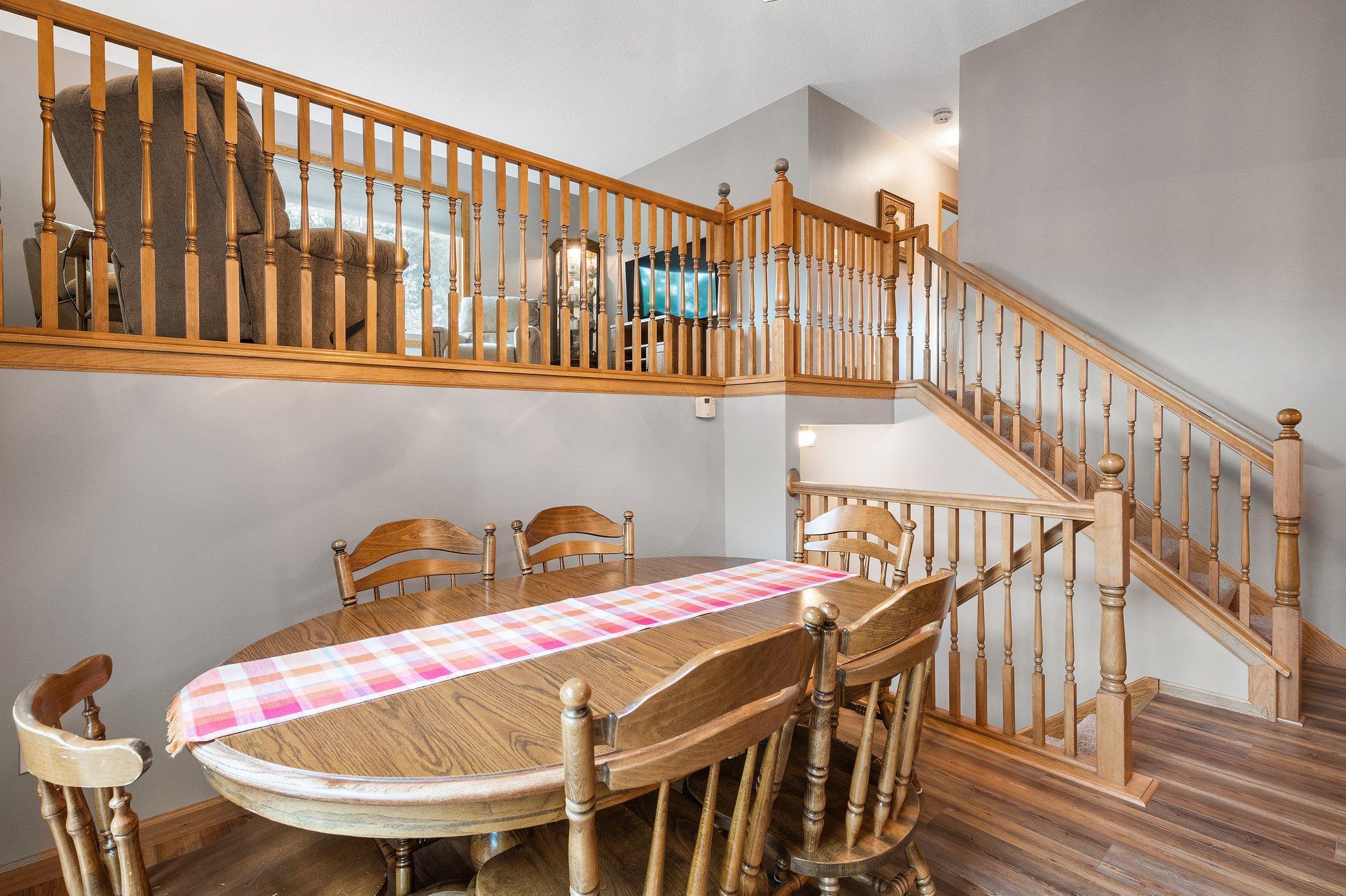 31787 Lakeway Drive NE