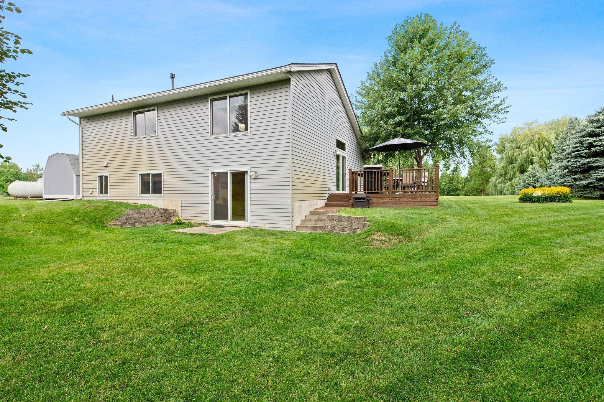 31787 Lakeway Drive NE