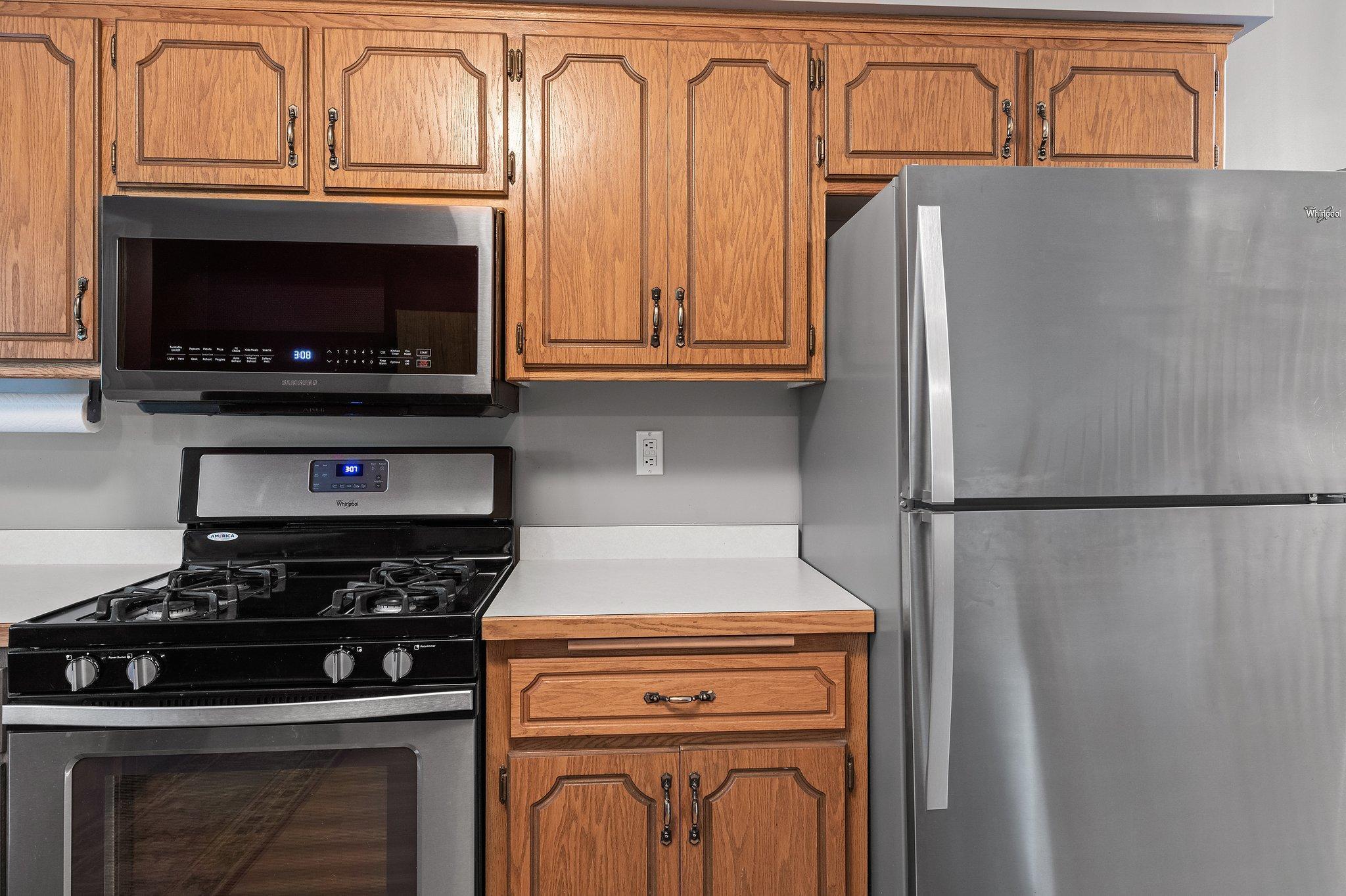 31787 Lakeway Drive NE