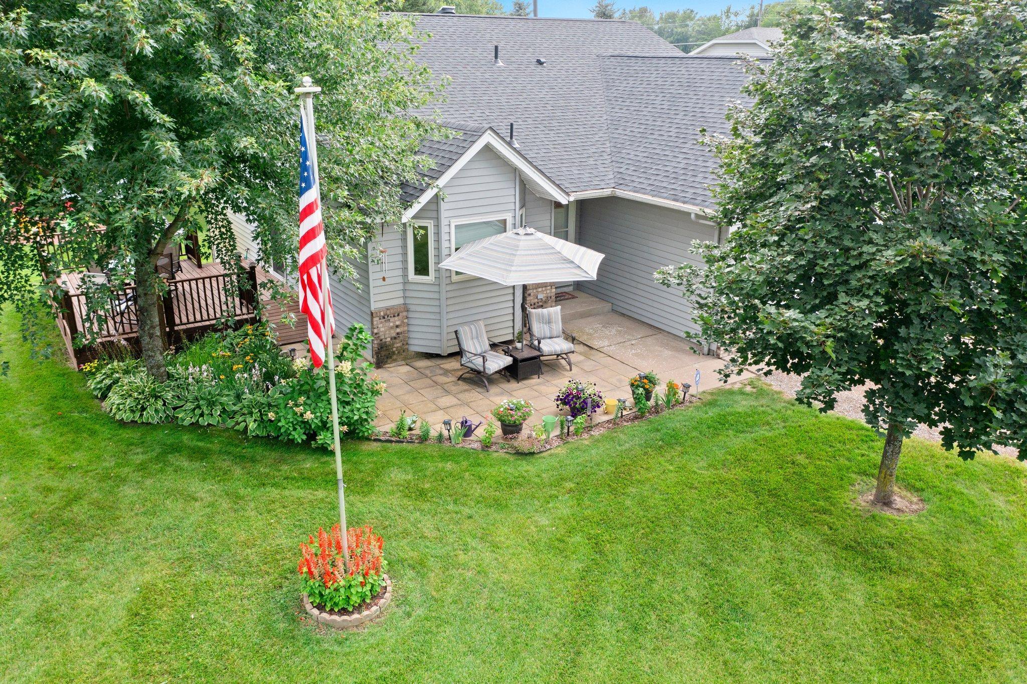 31787 Lakeway Drive NE