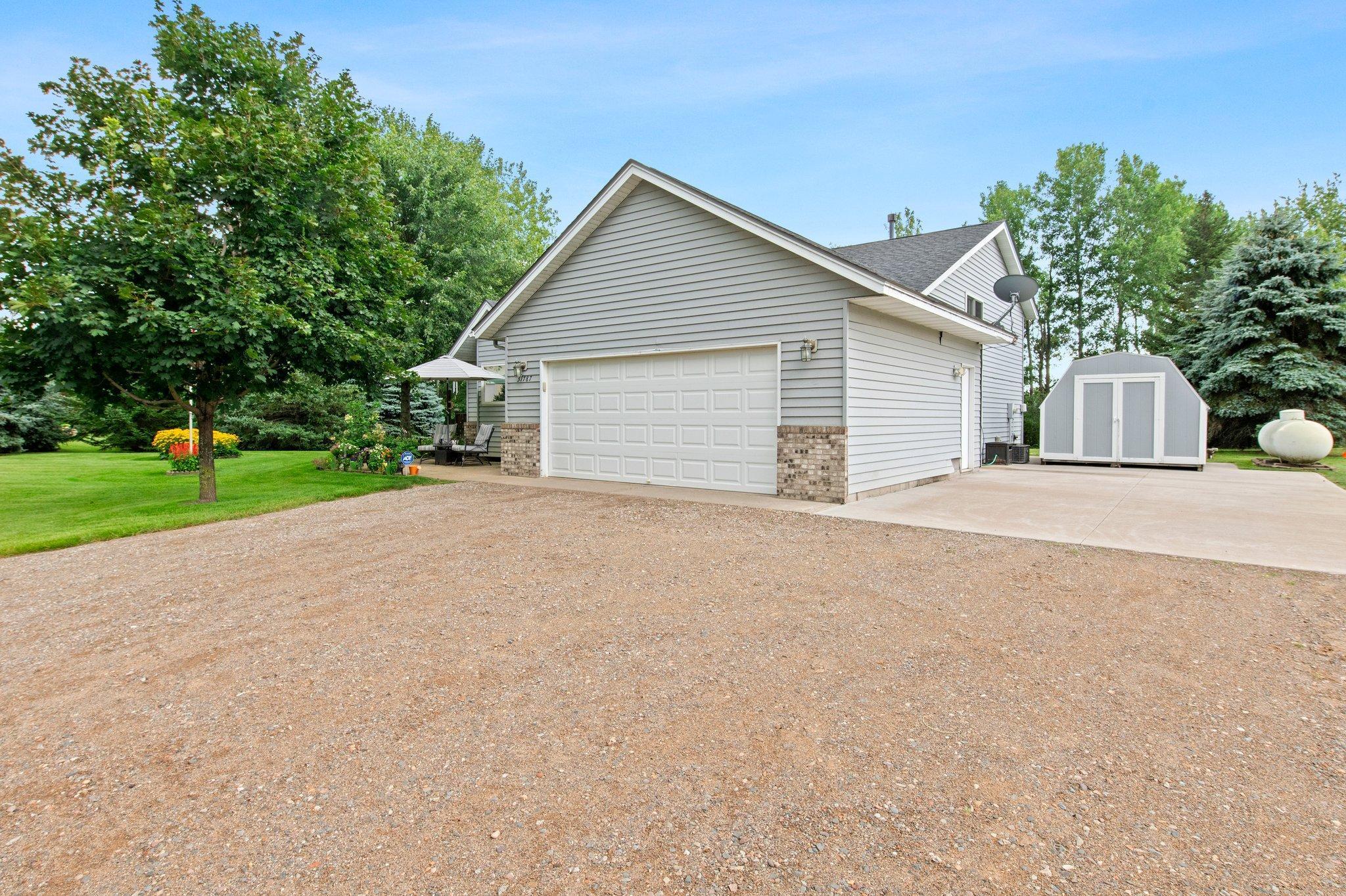 31787 Lakeway Drive NE