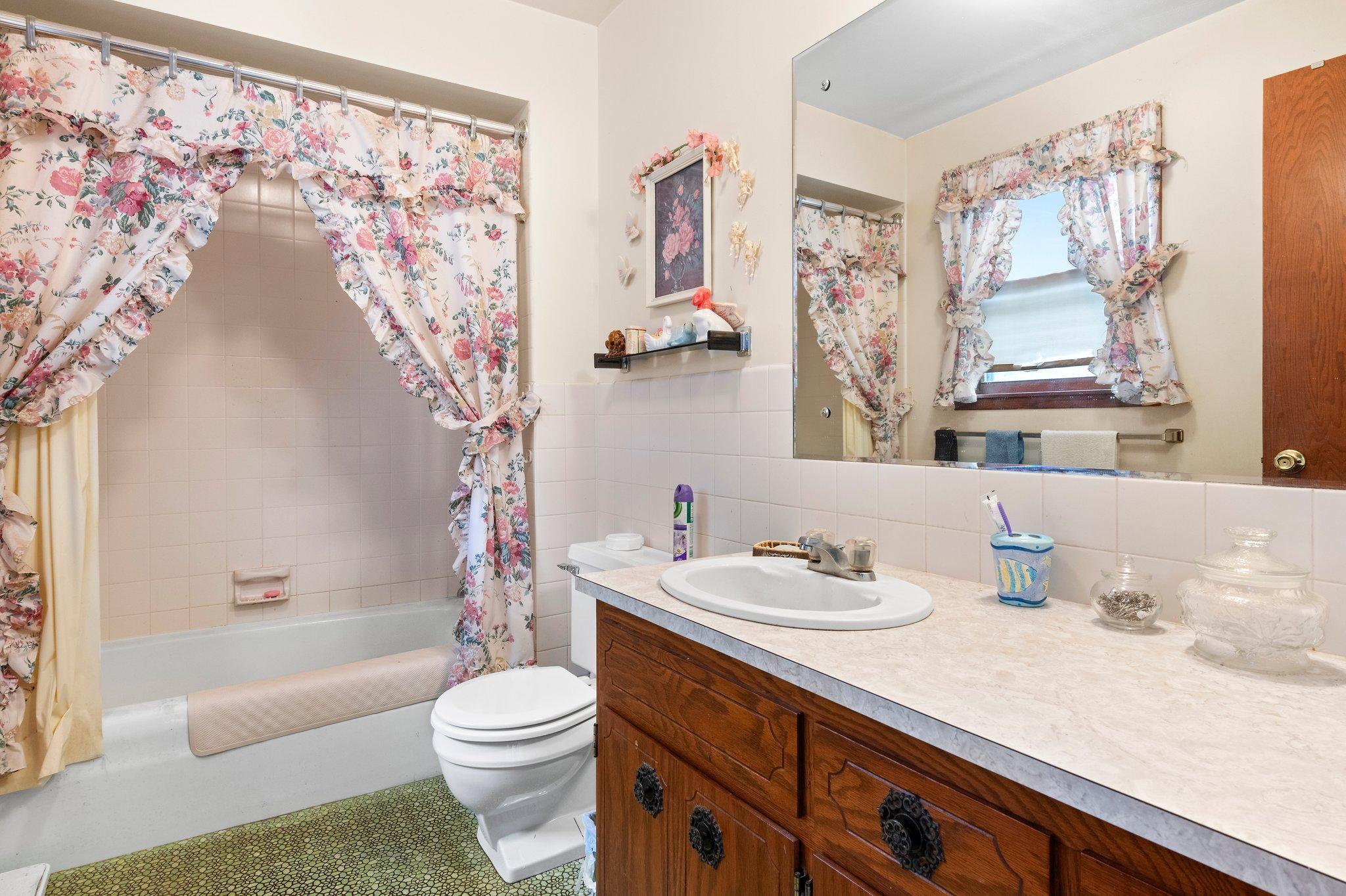 32820 Flanders Street NE