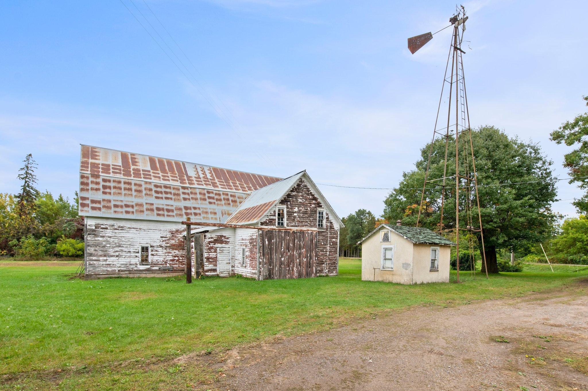 32820 Flanders Street NE