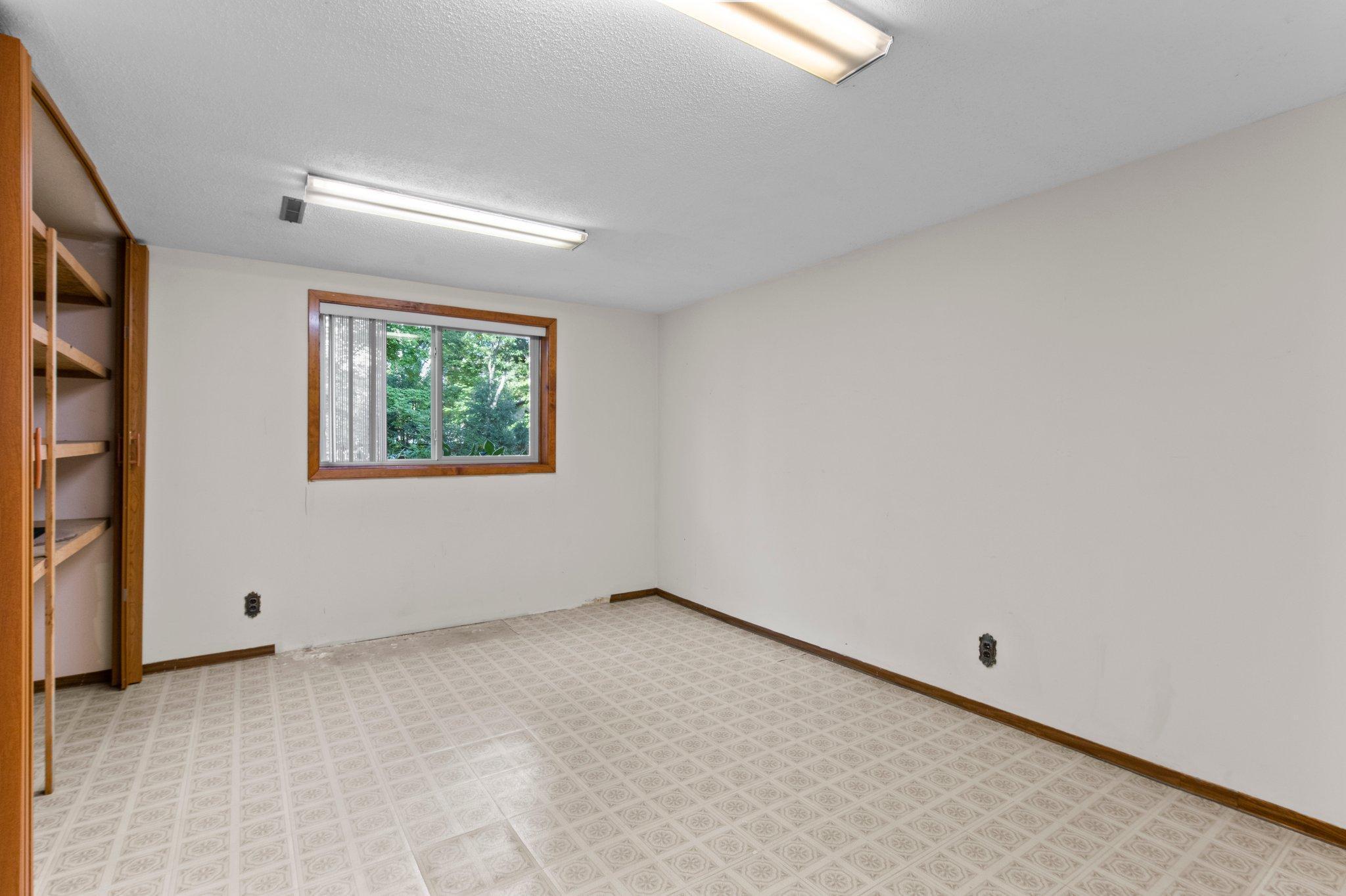 2965 Juniper Street S