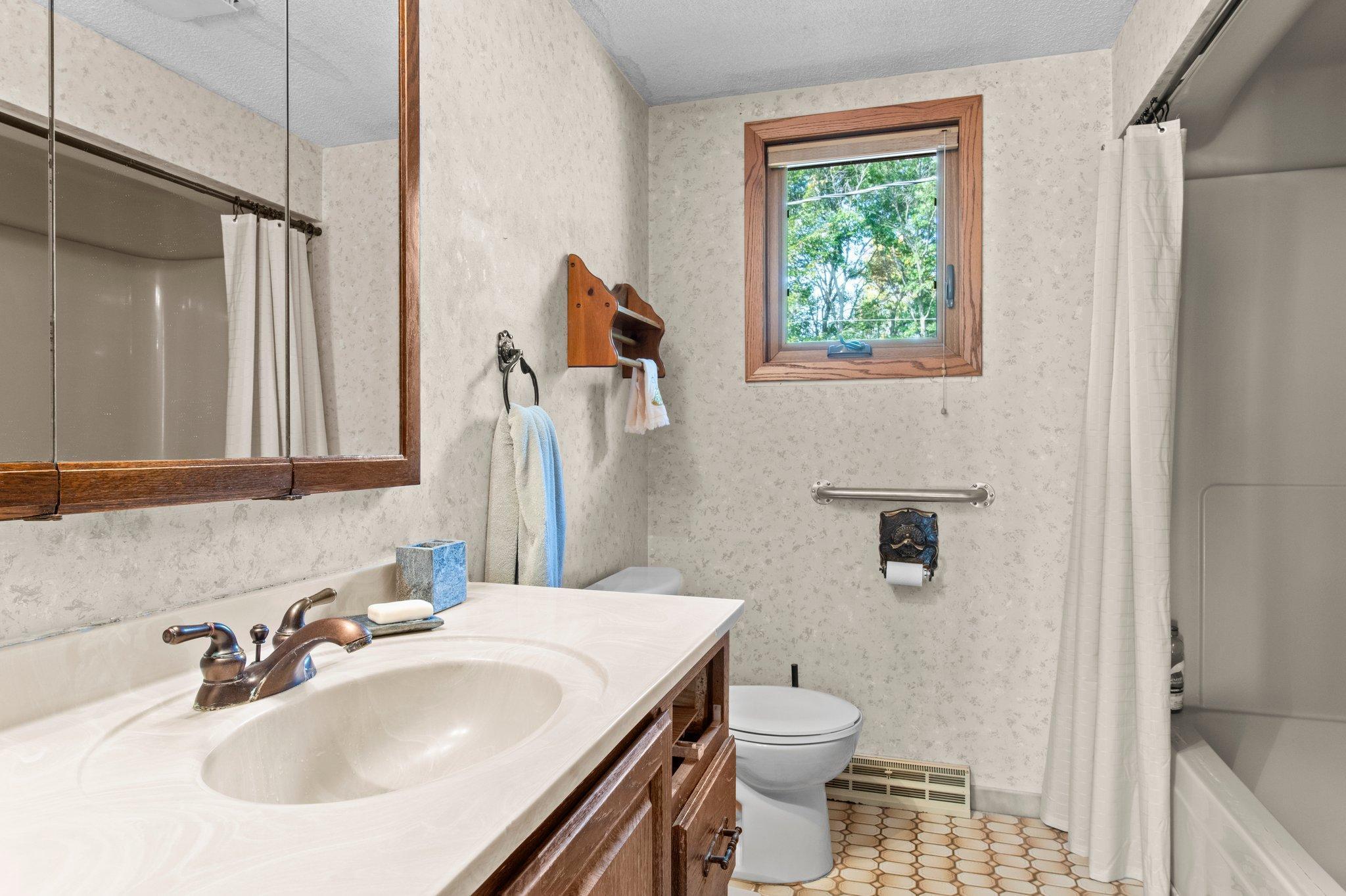 2965 Juniper Street S