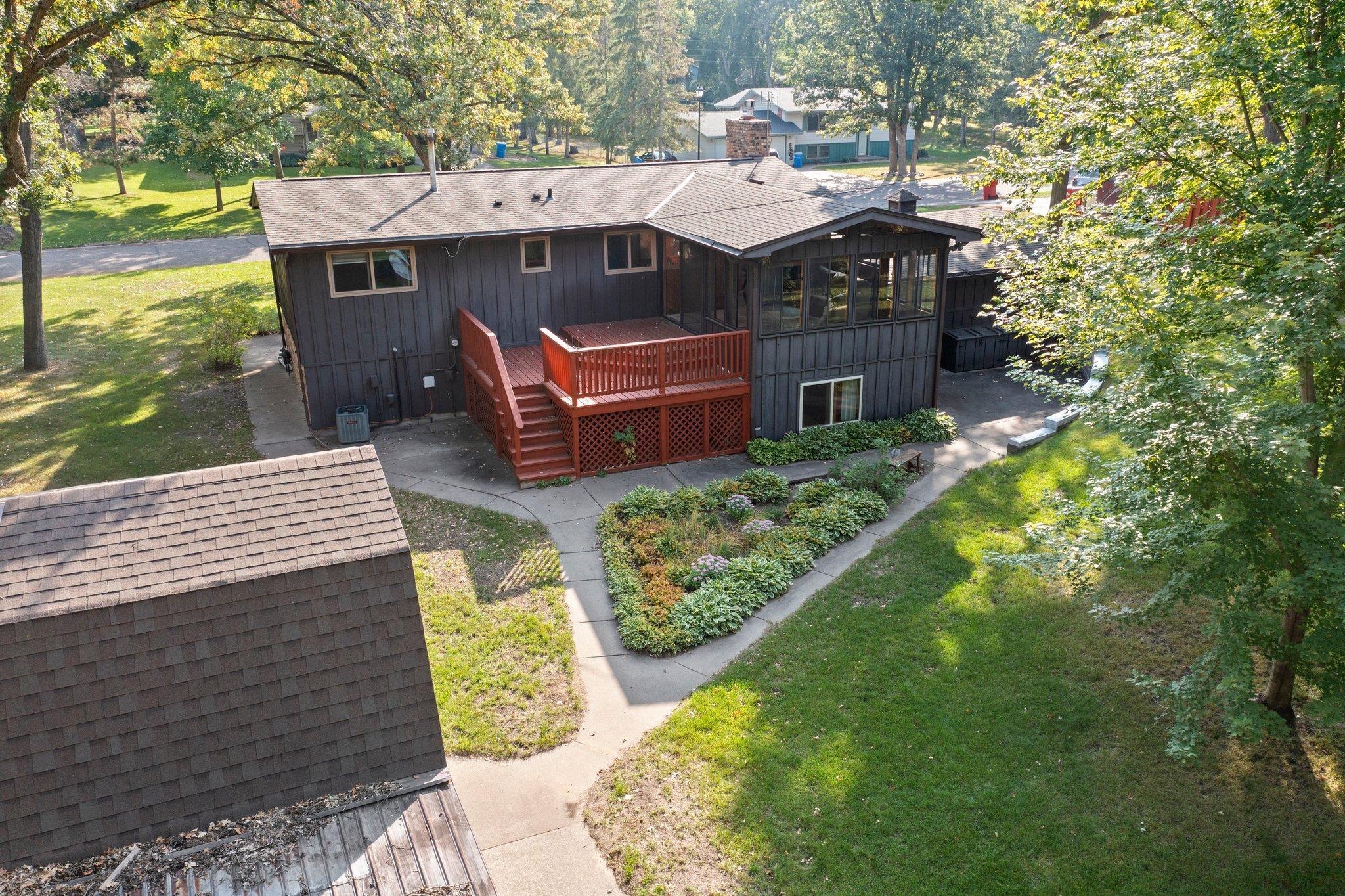 2965 Juniper Street S