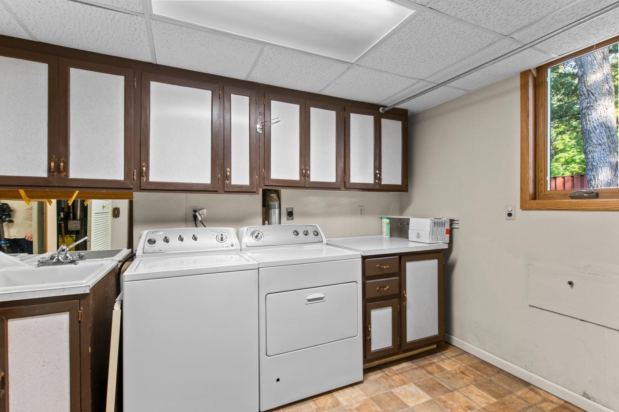 2965 Juniper Street S