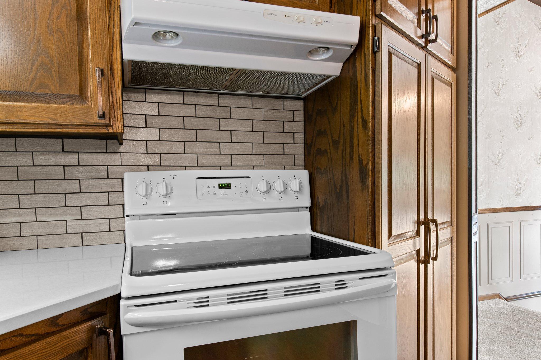 2965 Juniper Street S