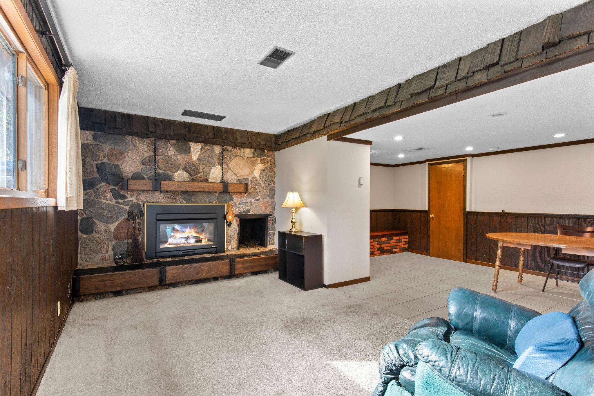 2965 Juniper Street S