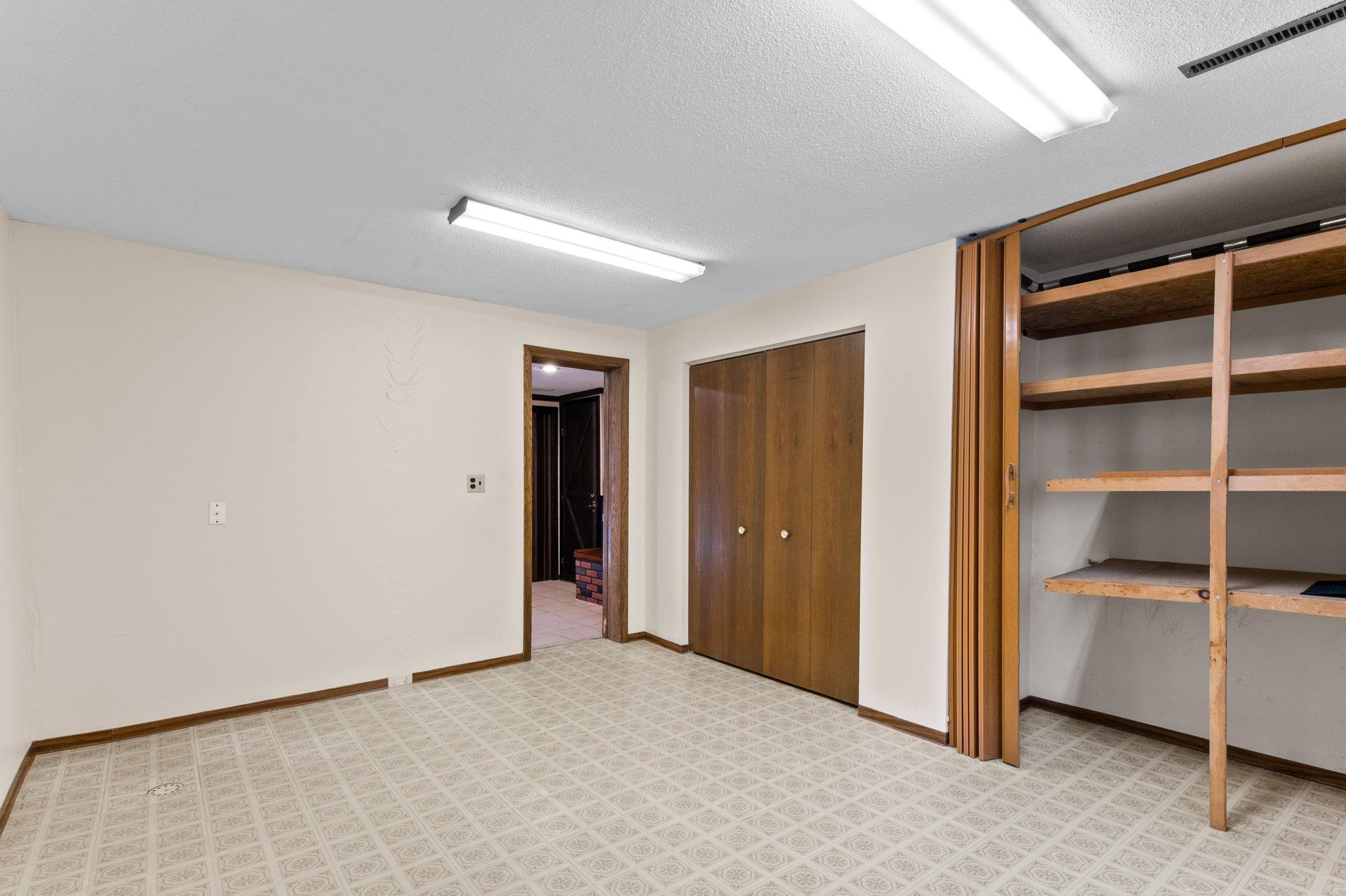 2965 Juniper Street S